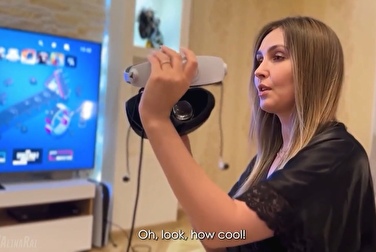 Это VR, мать — и если ты без трусиков, там могут и выебать