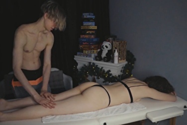 Декабрьская акция — за массаж новогодняя мастурбация в подарок